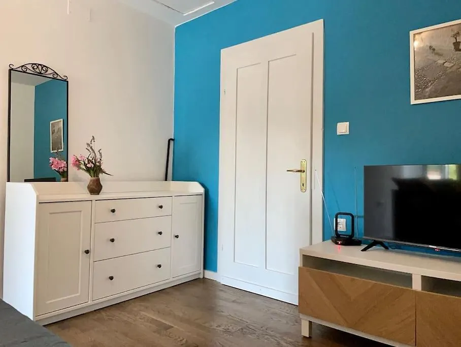 House With Lovely Terrace 10 Min Drive From The Sea Vrbnik