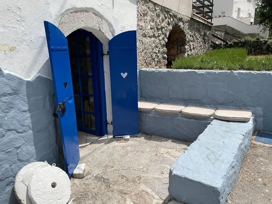 Nyaraló House With Lovely Terrace 10 Min Drive From The Sea Vrbnik