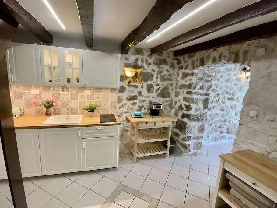 House With Lovely Terrace 10 Min Drive From The Sea Vrbnik