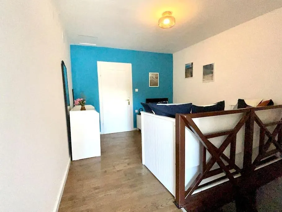 Nyaraló House With Lovely Terrace 10 Min Drive From The Sea Vrbnik