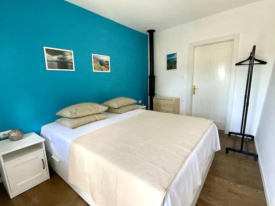 House With Lovely Terrace 10 Min Drive From The Sea Vrbnik